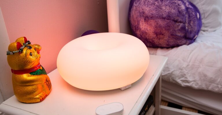 Revue de la lampe connectée Varmblixt d’IKEA : un vrai régal