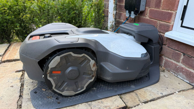 Husqvarna Automower 430V NERA : essai et avis